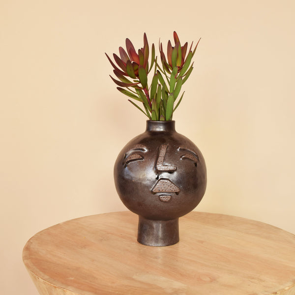 Face Vase is the Place