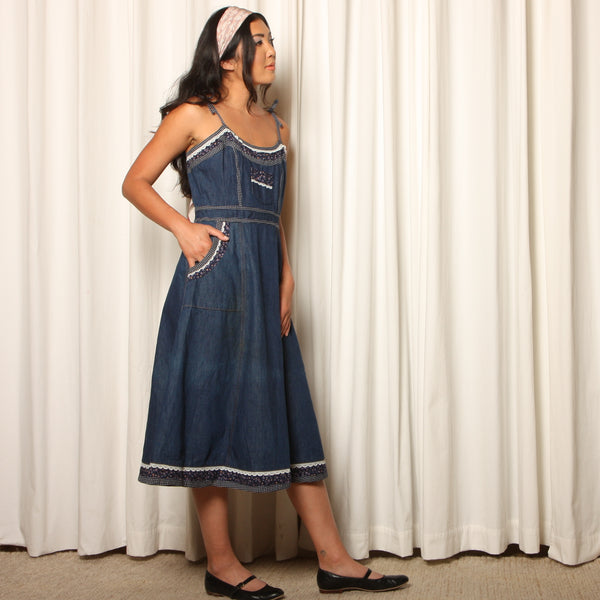 Deadstock Vintage 70's Gunne Sax Denim Prairie Dress Opal Pineapple Deadstock Vintage 70's Gunne Sax Denim Prairie Dress Opal Pineapple