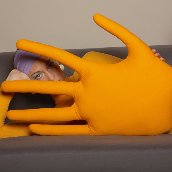 Hand Shaped Head Rest