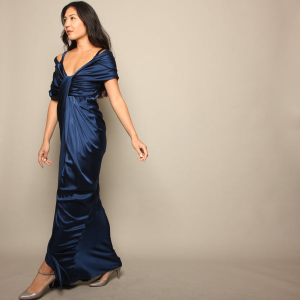 Donna Karan 1990s Size 4 Silver Grecian Metallic Strapless Vintage Silk 90s  Gown For Sale at 1stDibs