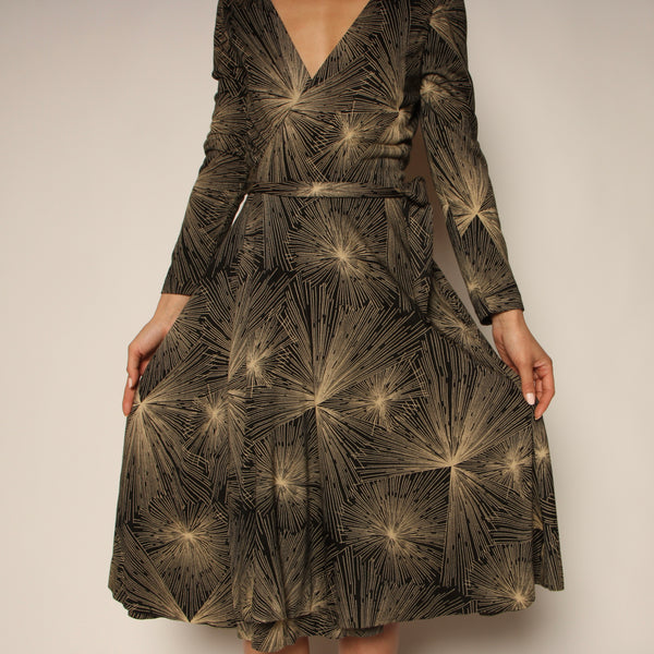 Vintage 70's Diane Von Furstenberg Italy Starburst Wrap Dress