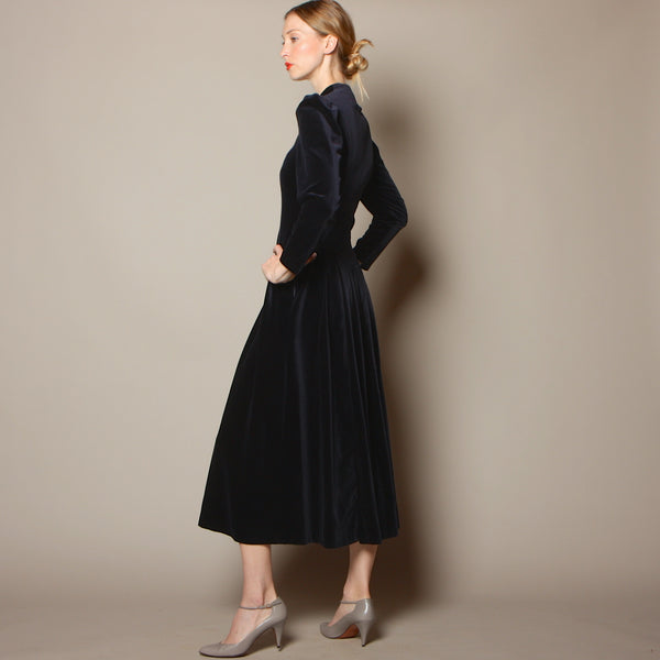 Vintage 80's Laura Ashley Midnight Velvet Medieval Dress Opal Pineapple Vintage 80's Laura Ashley Midnight Velvet Medieval Dress Opal Pineapple
