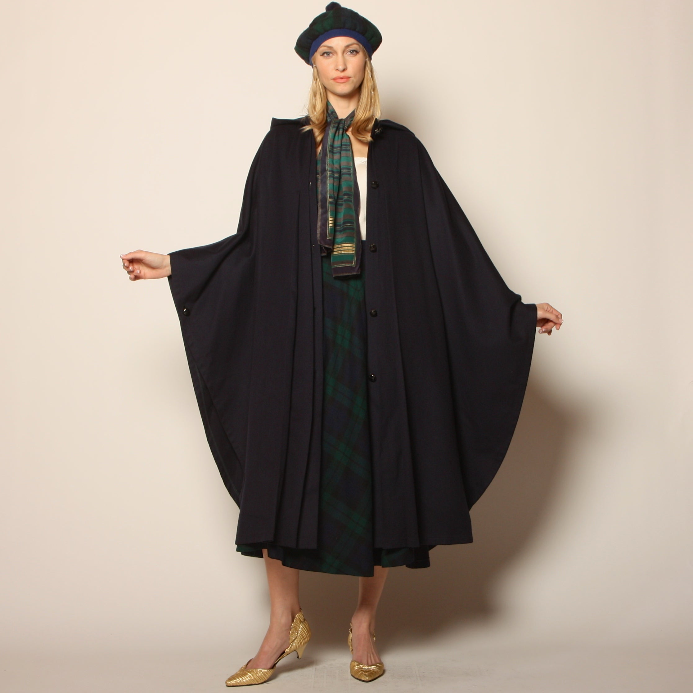 コート Draped Cape Coat IMG_9381.jpg?v=1668990596