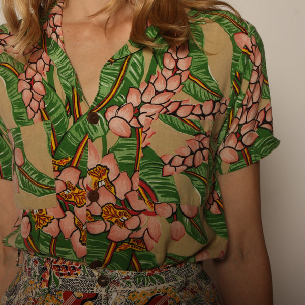 Vintage 70's does 40's Hawaiian Floral Rayon Blouse